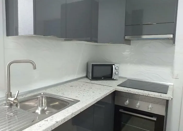 Centrico Y Agradable Piso En